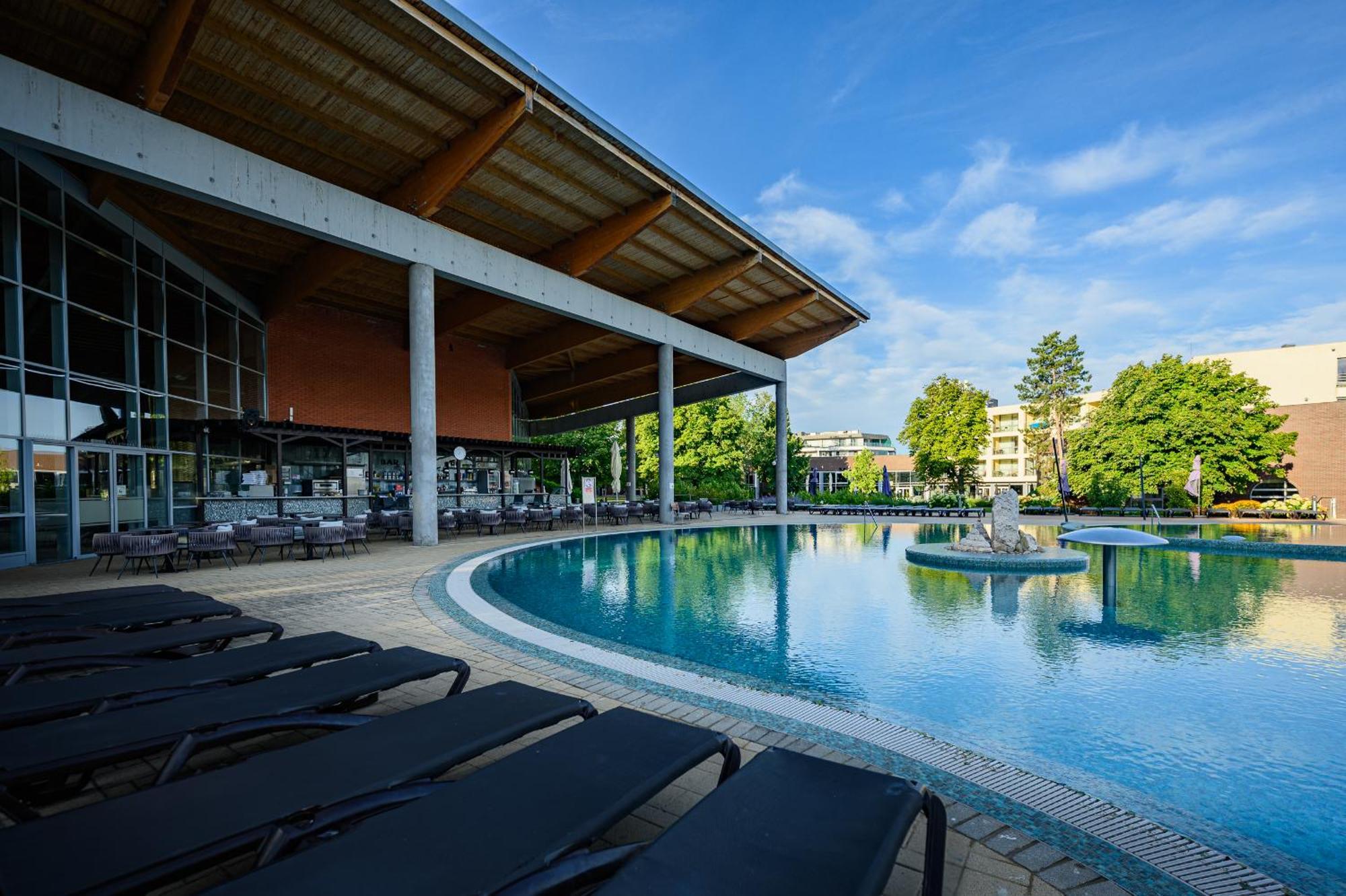 Hotel Azur Premium Siófok Exterior foto